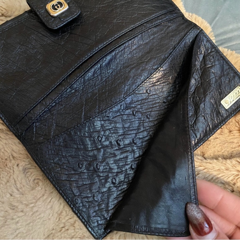 SOLD! Vintage Gucci Black Genuine Ostrich Leather Wallet with Gold-Tone Logo - Picture 11 of 12